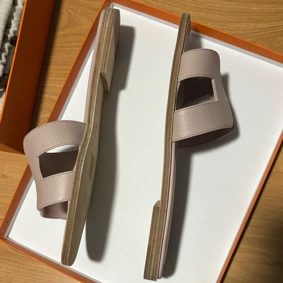 NWT Hermès Epsom Oran Sandals in Rose Porcelaine SZ 40